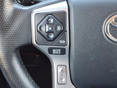 Used 2014 Toyota 4Runner Limited image 17