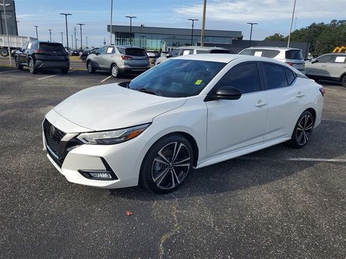 Used 2023 Nissan Sentra SR image 2