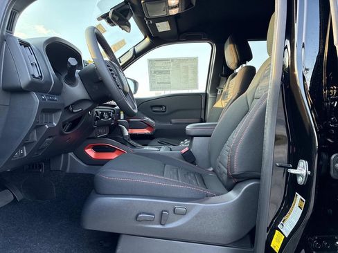New 2026 Nissan Frontier PRO-4X w/ Tow Package AWD/4WD image 9