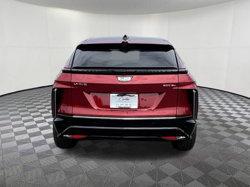 New 2025 Cadillac Lyriq Luxury image 5