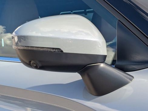 Used 2025 Mitsubishi Outlander SEL image 14