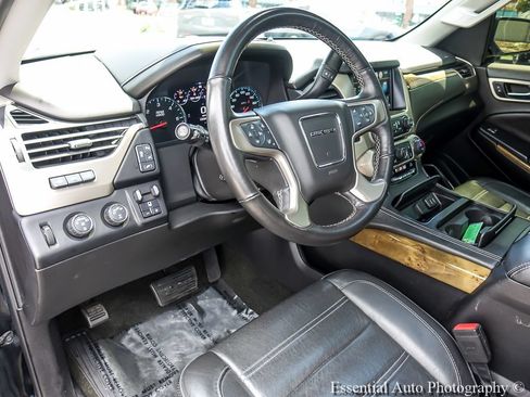 Used 2017 GMC Yukon XL Denali w/ Open Road Package AWD/4WD image 11