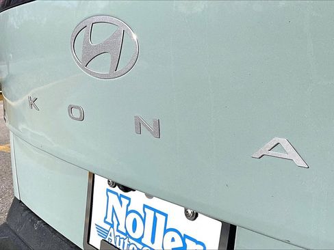 Used 2025 Hyundai Kona SE image 8