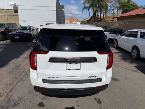Used 2024 GMC Yukon XL AT4 w/ AT4 Premium Plus Package AWD/4WD image 14