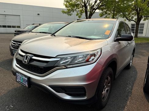 Used 2016 Honda CR-V LX image 2