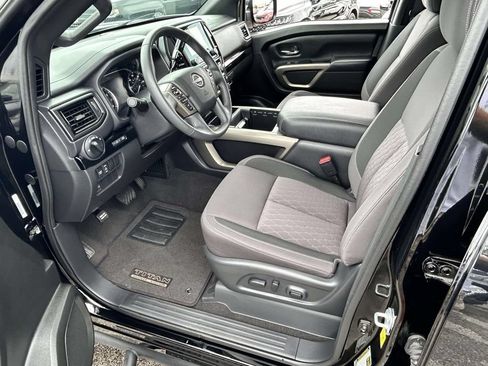 Used 2024 Nissan Titan SV w/ SV Bronze Edition Package RWD image 11