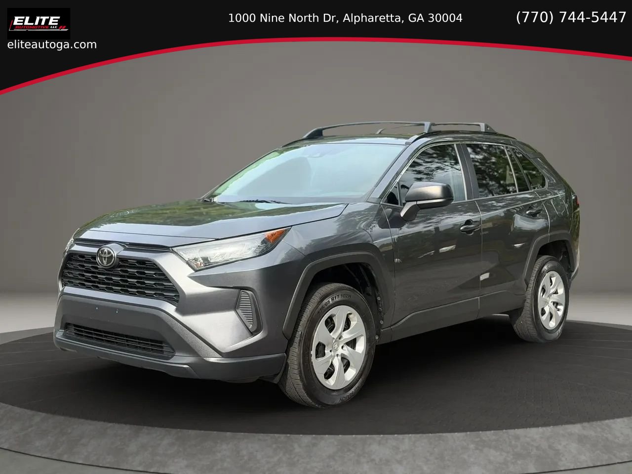Used 2019 Toyota RAV4 LE FWD image 1