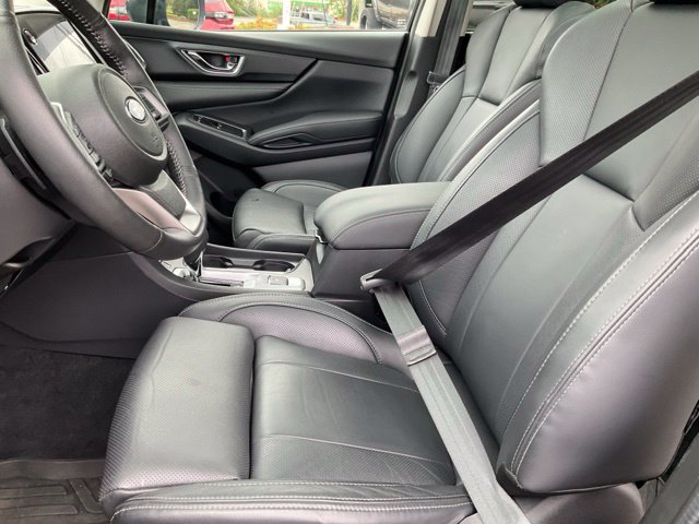 Used 2025 Subaru Ascent Limited w/ Popular Package #1 AWD/4WD image 5