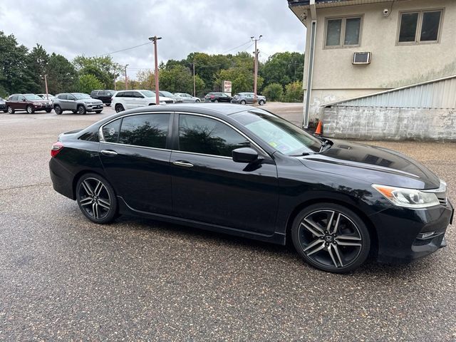 Used 2017 Honda Accord Sport image 33