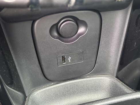 Used 2024 MINI Cooper SE FWD image 9