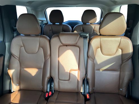 Used 2019 Volvo XC90 T6 Momentum w/ Advanced Package image 26