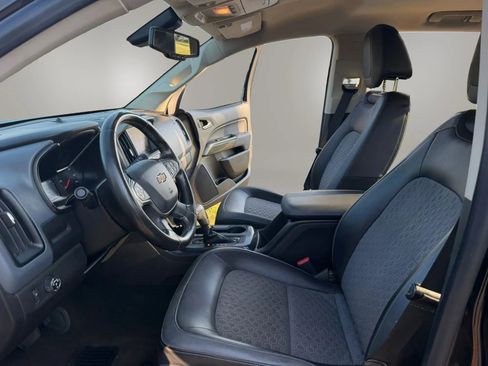 Used 2015 Chevrolet Colorado Z71 RWD image 11