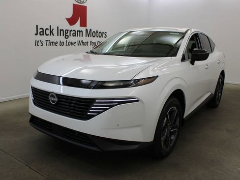 New 2026 Nissan Murano SV AWD/4WD image 2