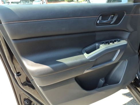 Used 2023 Nissan Pathfinder Rock Creek AWD/4WD image 10