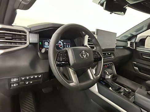 Used 2026 Toyota Tundra Platinum AWD/4WD image 16