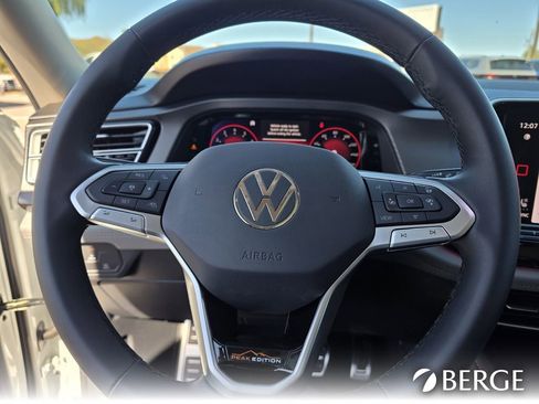 New 2026 Volkswagen Atlas Peak Edition image 22