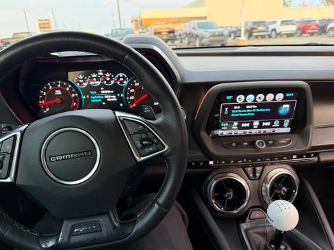Used 2017 Chevrolet Camaro SS image 14