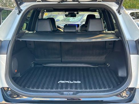 Used 2023 Toyota RAV4 XSE AWD/4WD image 16