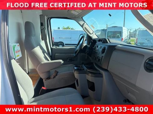 Used 2019 Ford E-350 and Econoline 350 Super Duty RWD image 30