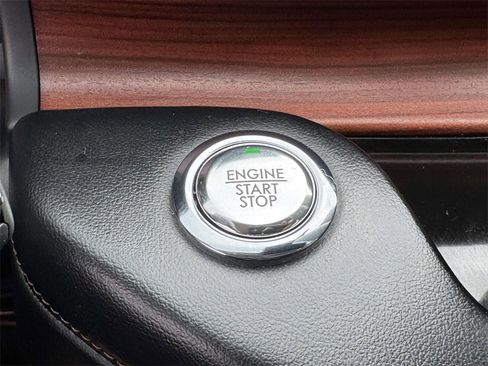 Used 2022 Lincoln Aviator Reserve w/ Elements Package Plus image 8