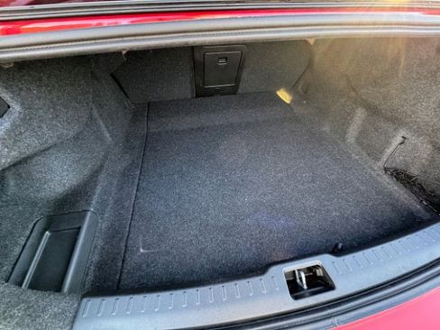 Used 2019 Volvo S60 T5 Momentum w/ Premium Package image 18