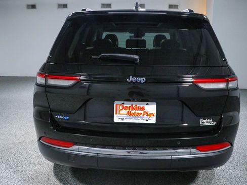 Used 2024 Jeep Grand Cherokee Limited 4xe AWD/4WD image 8