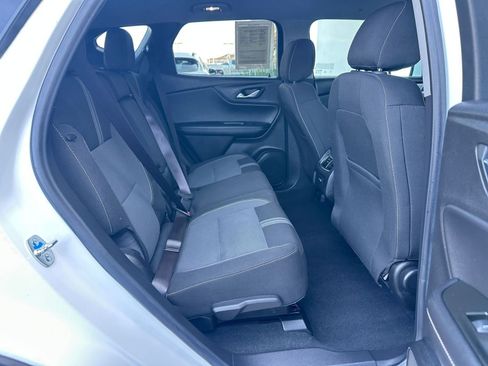 Used 2025 Chevrolet Blazer LT image 27