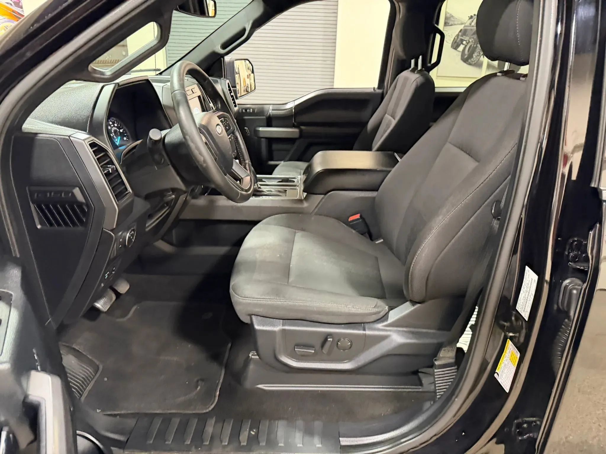 Used 2020 Ford F150 XLT w/ Equipment Group 302A Luxury AWD/4WD image 24