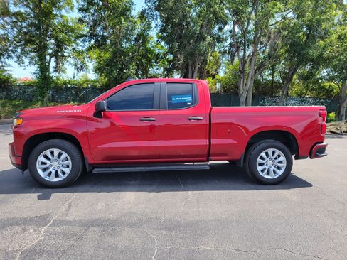 Used 2022 Chevrolet Silverado 1500 Custom w/ Safety Confidence Package RWD image 12