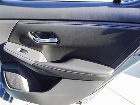 Used 2024 Nissan Sentra SR w/ SR Premium Package image 28