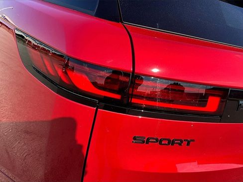 Used 2025 Land Rover Range Rover Sport SE image 31