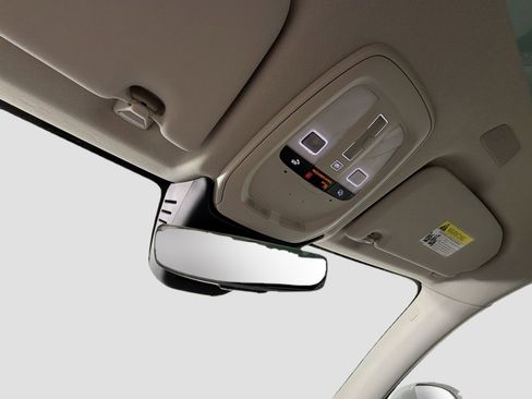 Certified 2023 Volvo XC60 B5 Plus w/ Protection Package Premier image 21