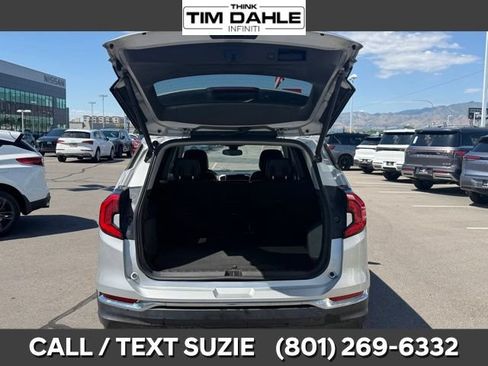 Used 2020 GMC Terrain SLT w/ Preferred Package AWD/4WD image 10