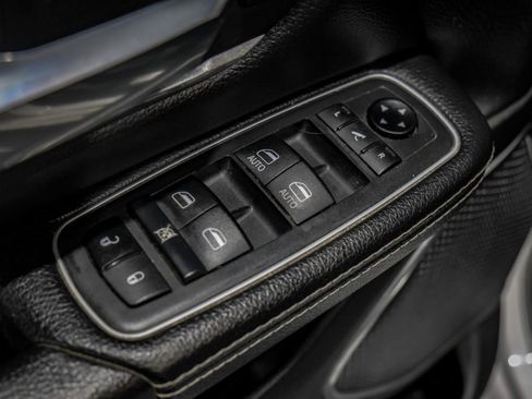 Used 2021 RAM 1500 Laramie image 42