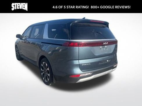 Used 2024 Kia Carnival EX image 7