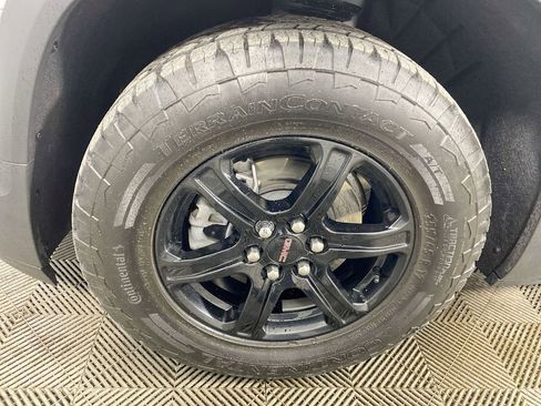 Used 2023 GMC Acadia AT4 w/ Technology Package image 10