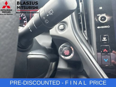 Used 2024 Subaru Crosstrek 2.5i Limited AWD/4WD image 27