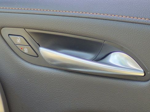 Used 2024 Cadillac XT4 Luxury w/ Cold Weather Package AWD/4WD image 12