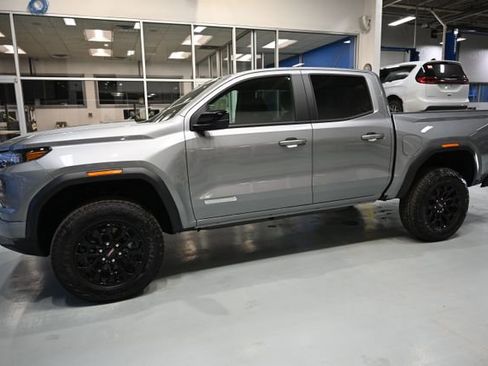 New 2026 GMC Canyon Elevation w/ Convenience Package image 9