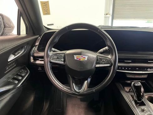 Used 2024 Cadillac XT4 Premium Luxury FWD image 21