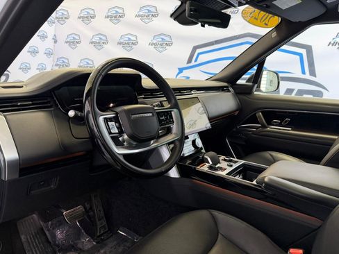 Used 2023 Land Rover Range Rover SE image 14
