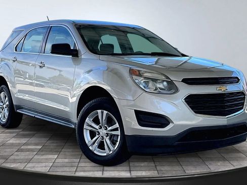 Used 2016 Chevrolet Equinox LS image 3