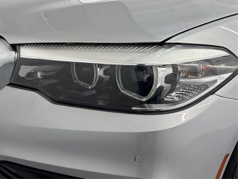 Used 2019 BMW 530i xDrive w/ Convenience Package image 34