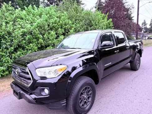 Used 2017 Toyota Tacoma SR5 w/ Tow Package AWD/4WD image 12
