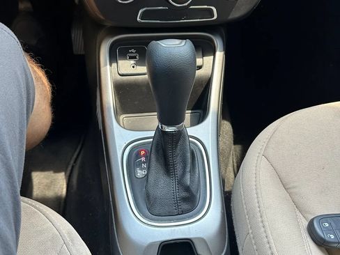 Used 2018 Jeep Compass Sport FWD image 19