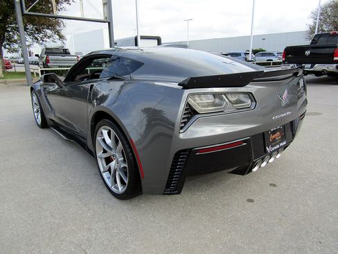 Used 2016 Chevrolet Corvette Z06 w/ 3LZ Preferred Equipment Group image 7
