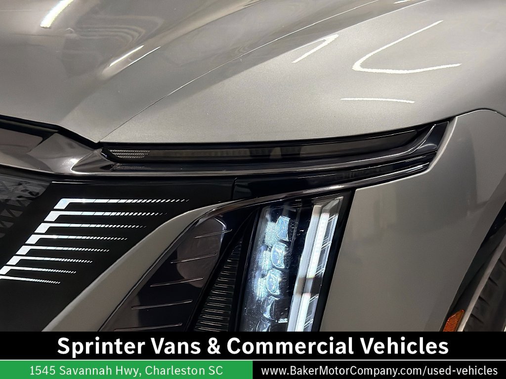Used 2024 Cadillac Lyriq Sport RWD image 32
