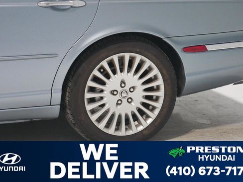 Used 2005 Jaguar XJ Vanden Plas image 24