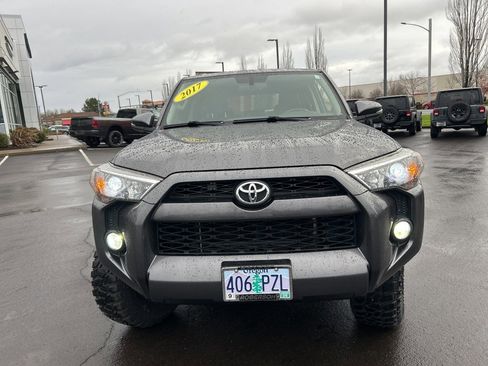 Used 2017 Toyota 4Runner SR5 image 12