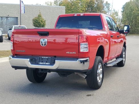 Used 2024 RAM 2500 Big Horn w/ Bed Utility Group image 4